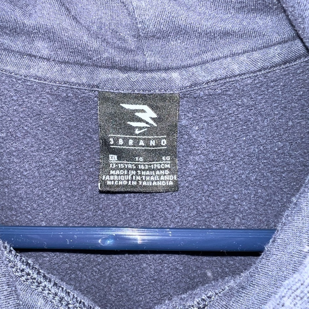 Boys Nike Hoodie - Picture 5 of 7